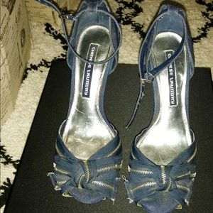 Denim heel